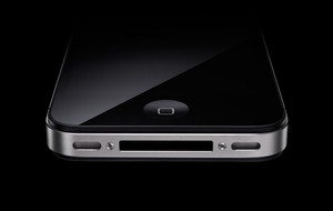 Closeupphotoofthebottomofiphone4in Closeupphotoofthebottomofiphone4in