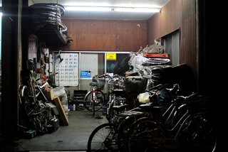 bicycle_shop.jpgのサムネイル画像