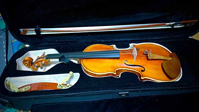 ネットオークションでバイオリンを購入：プログラマー社長のブログ 