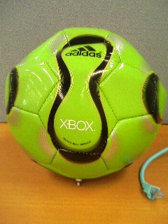 XBOX のFIFAなサッカーボール